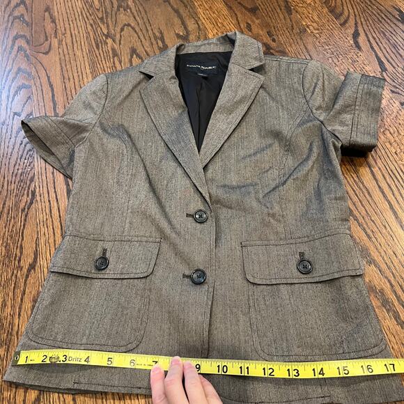 Banana Republic Women's Gray Short Sleeve Blazer Suit Coat - 2 - Picture 5 of 13